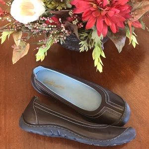 CLARKS SPRINGERS- DK BROWN -Size 8 LIKE NEW!